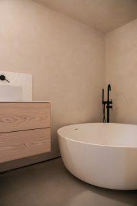 Round Bathroom