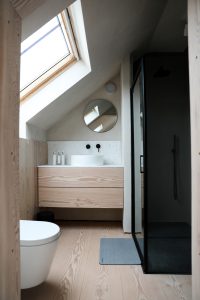 Douglas Fir Bathroom